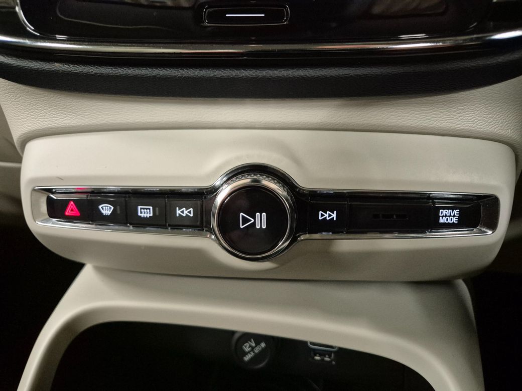 2018 Volvo XC40