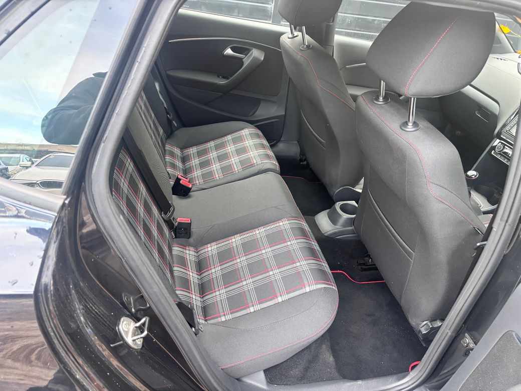 2015 Volkswagen Polo