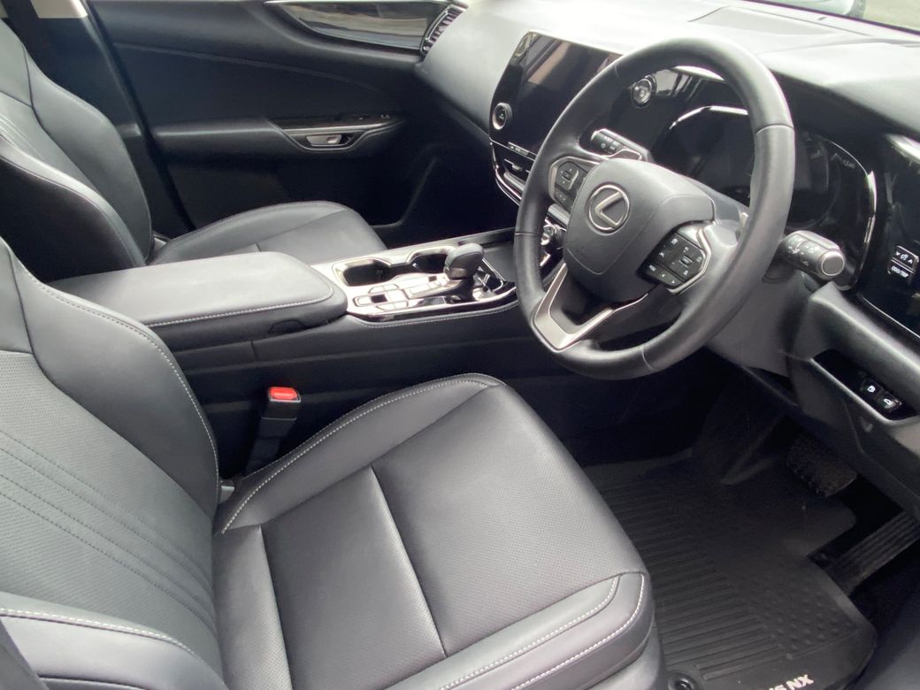 2025 Lexus NX 450H+