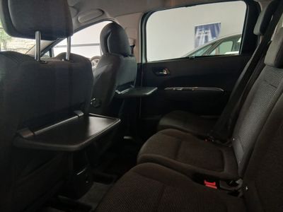 2016 Peugeot 5008