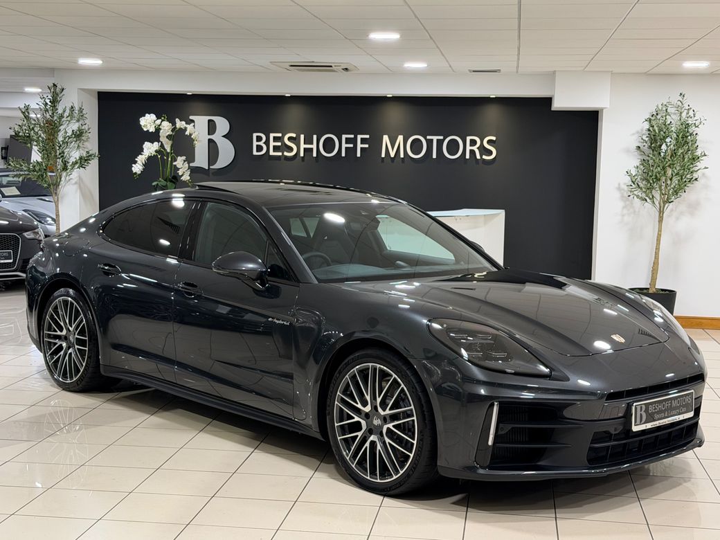 2025 Porsche Panamera