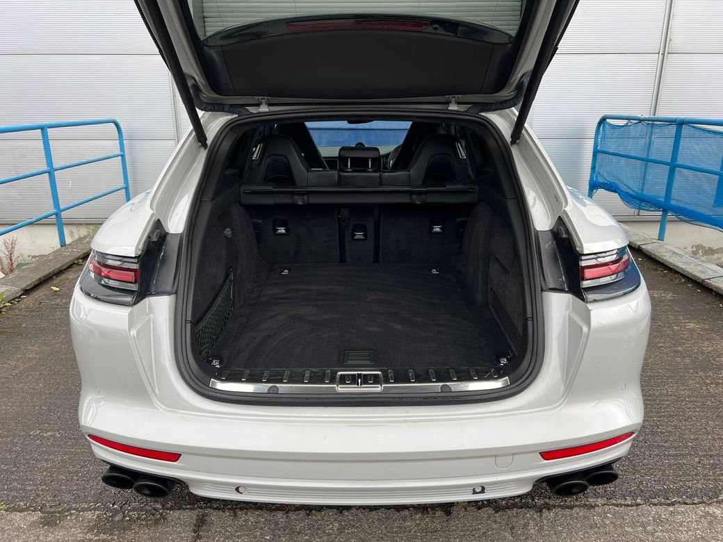 2018 Porsche Panamera