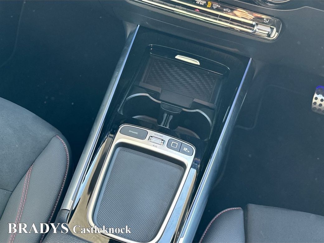 2025 Mercedes-Benz GLA Class