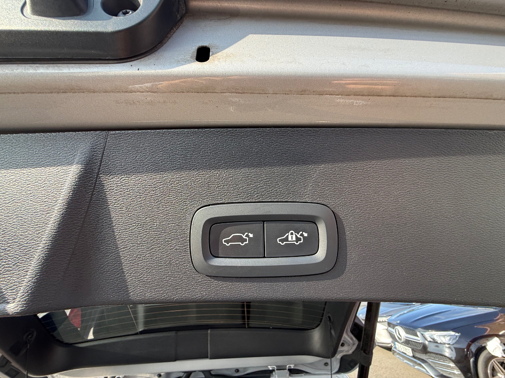 2022 Volvo XC40