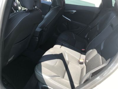 2016 Volvo V40
