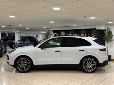 2022 Porsche Cayenne
