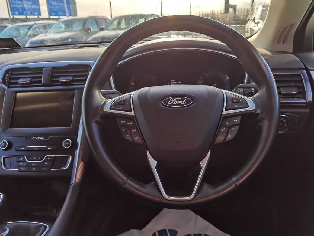 2021 Ford Mondeo