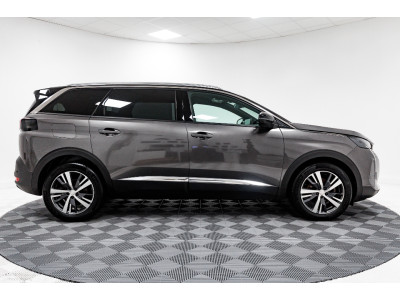 2023 Peugeot 5008