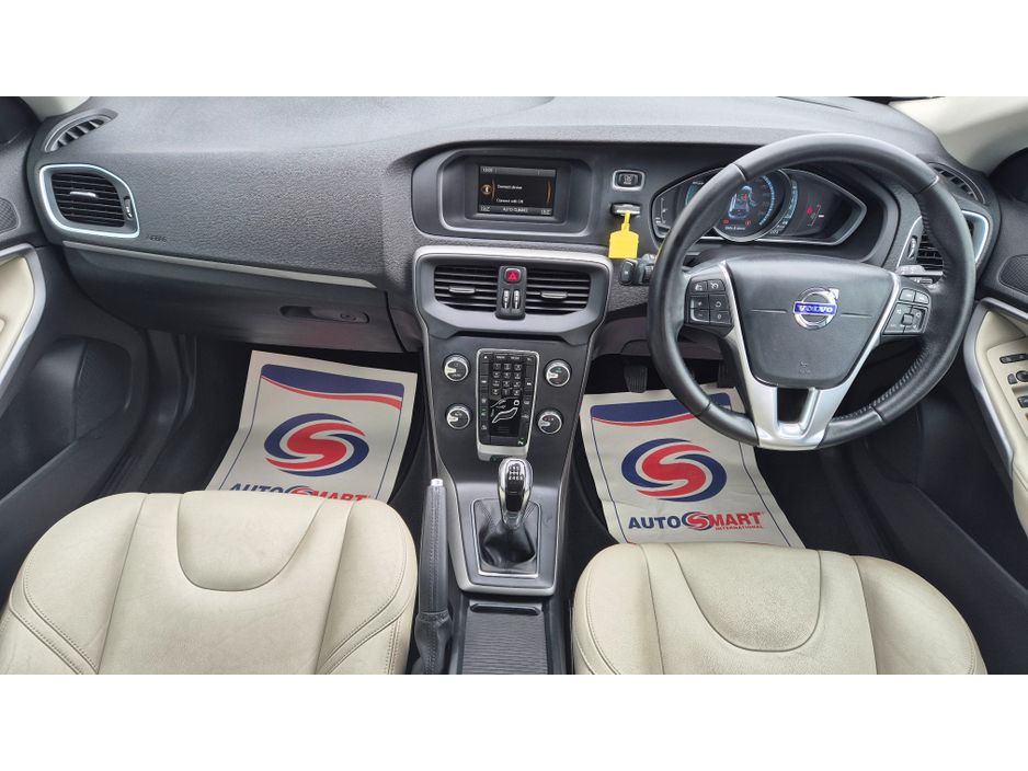 2016 Volvo V40