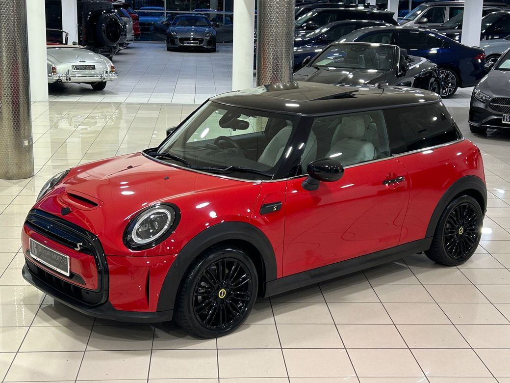 2022 Mini Hatch