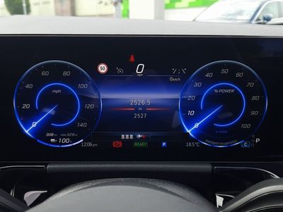 2025 Mercedes-Benz EQA