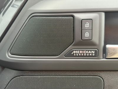 2025 Land Rover Defender 110