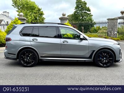 2023 BMW X7