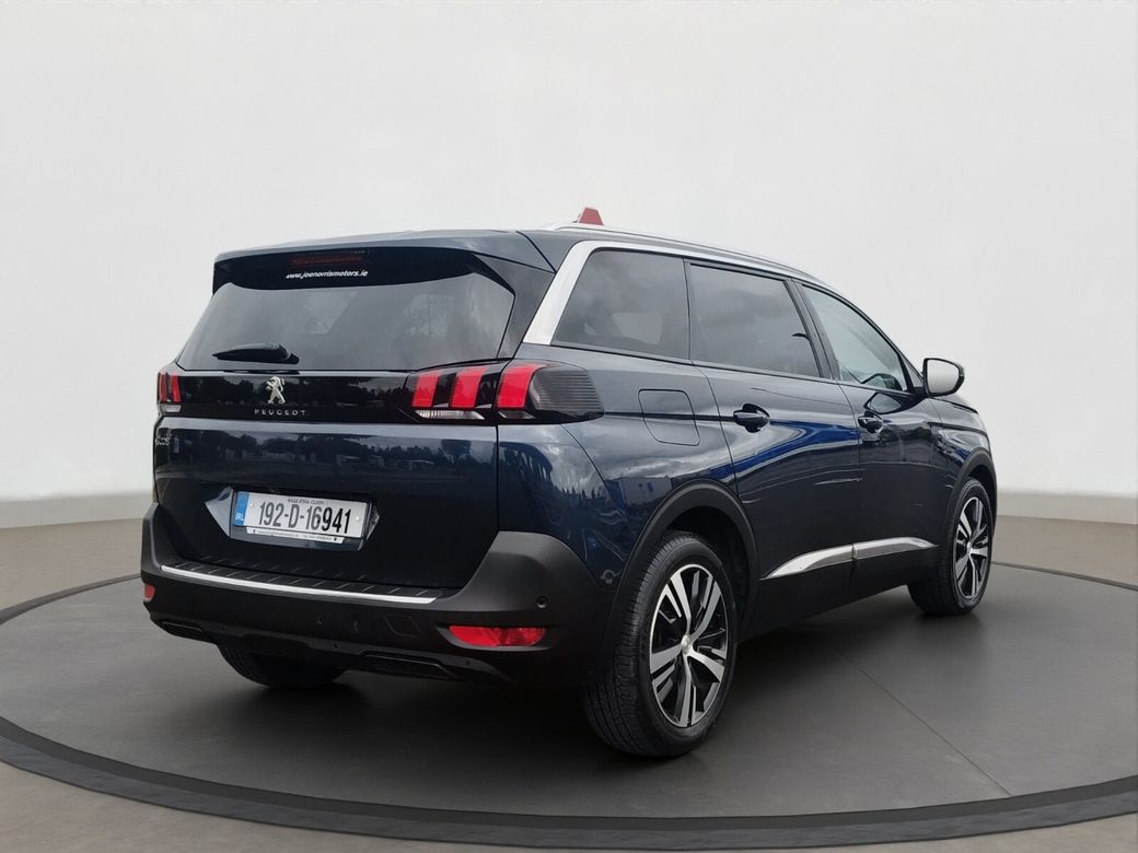 2019 Peugeot 5008