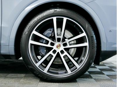 2025 Porsche Cayenne