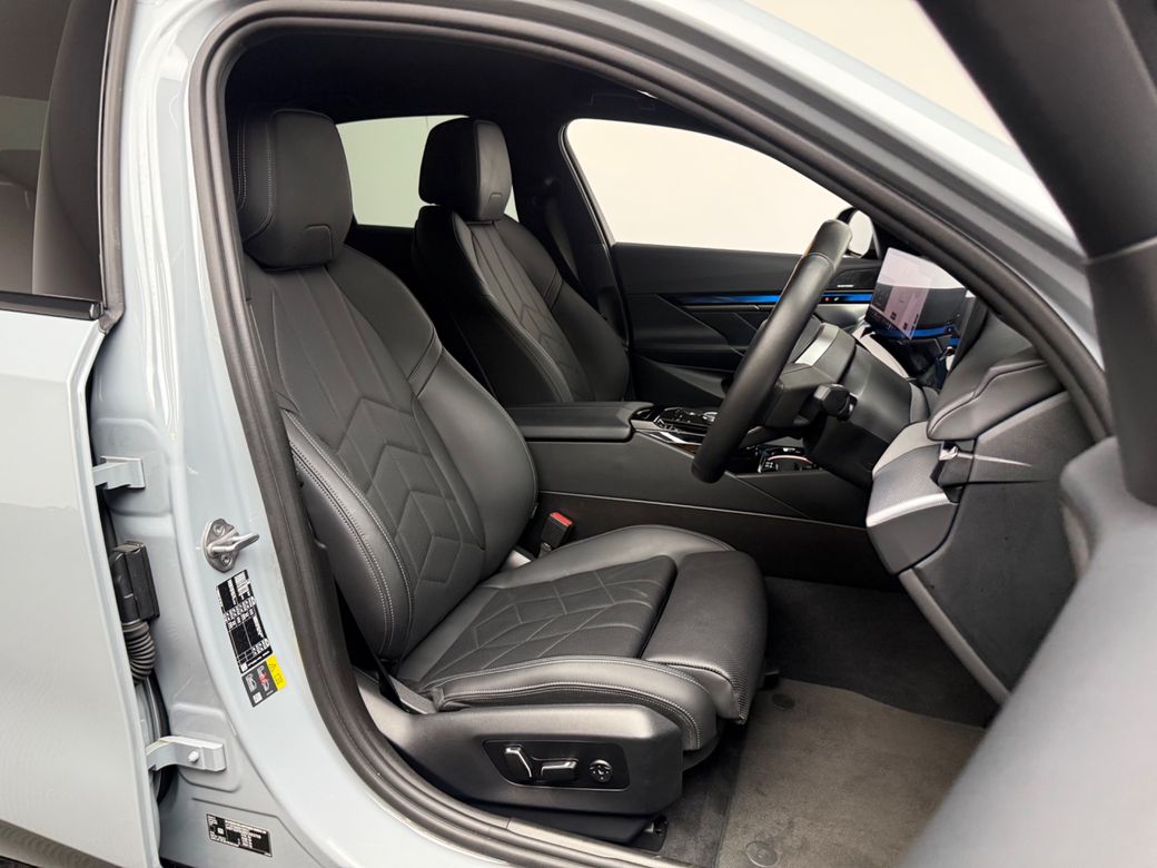 2023 BMW i5