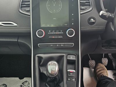 2017 Renault Grand Scenic