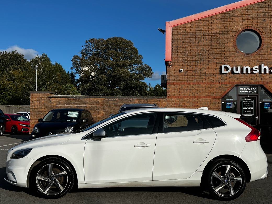 2016 Volvo V40