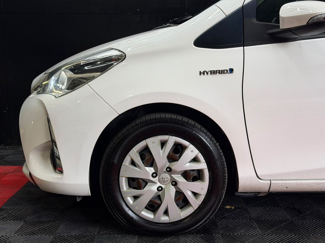2017 Toyota Vitz