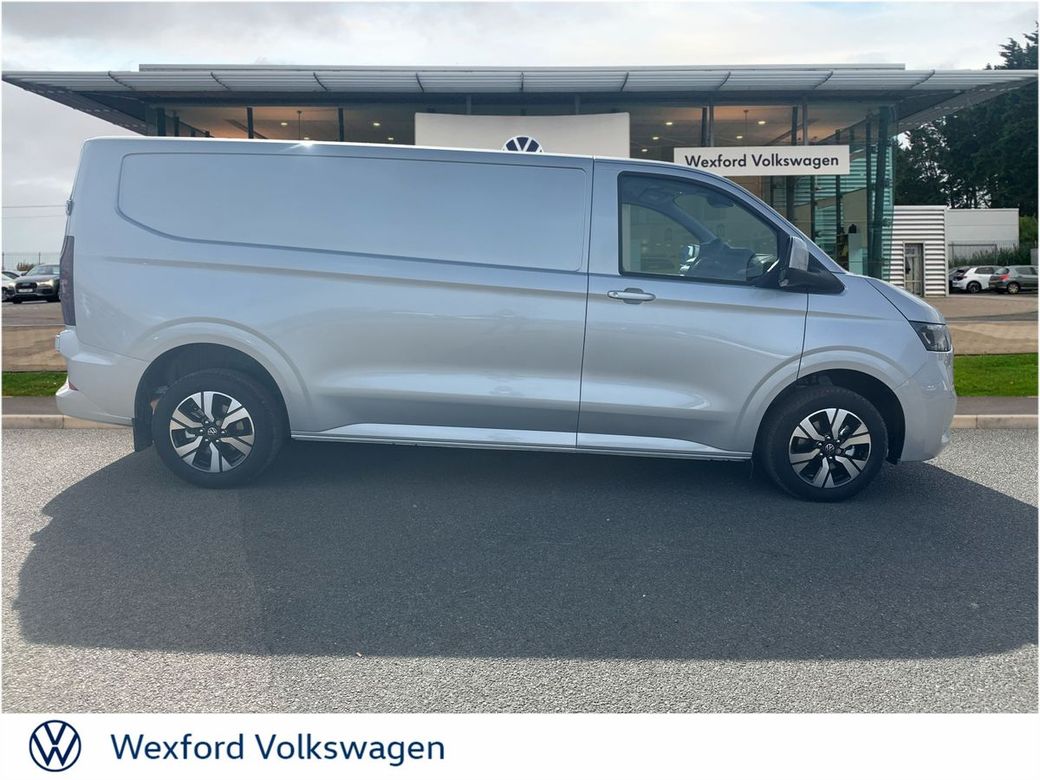 2025 Volkswagen Transporter