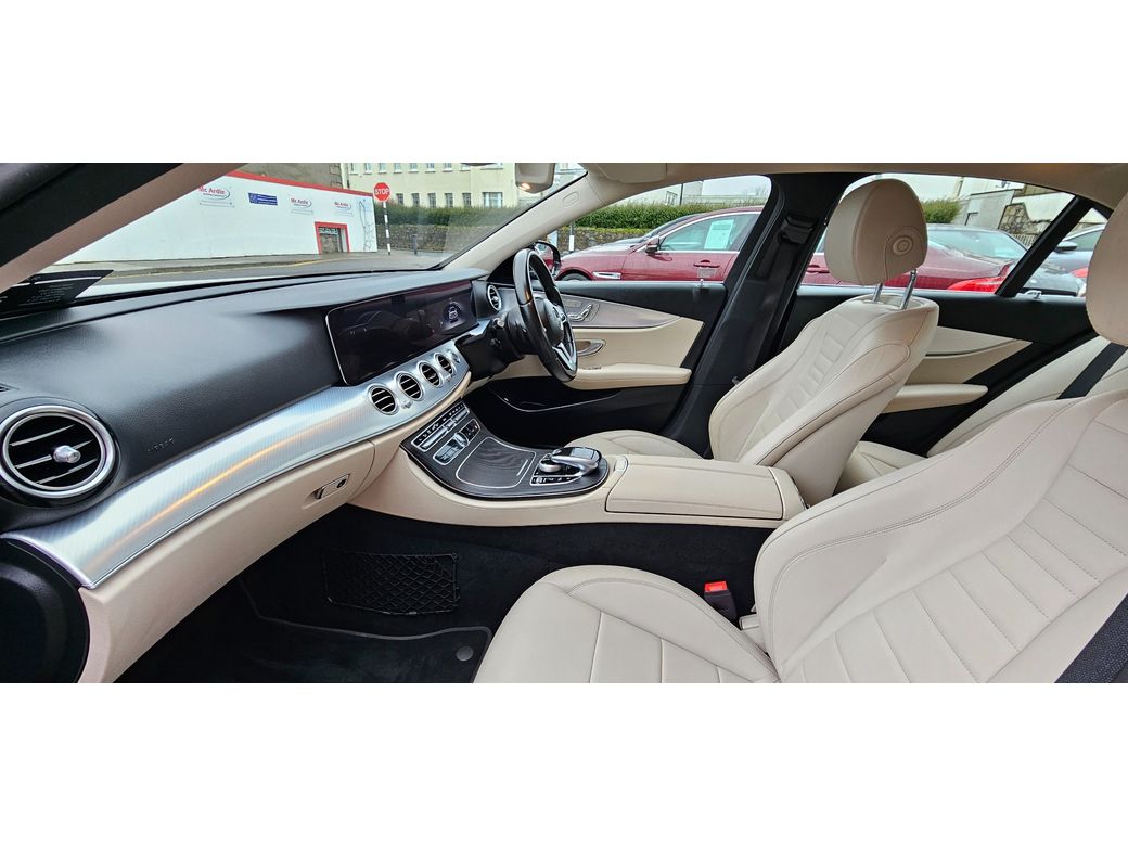 2019 Mercedes-Benz E 220