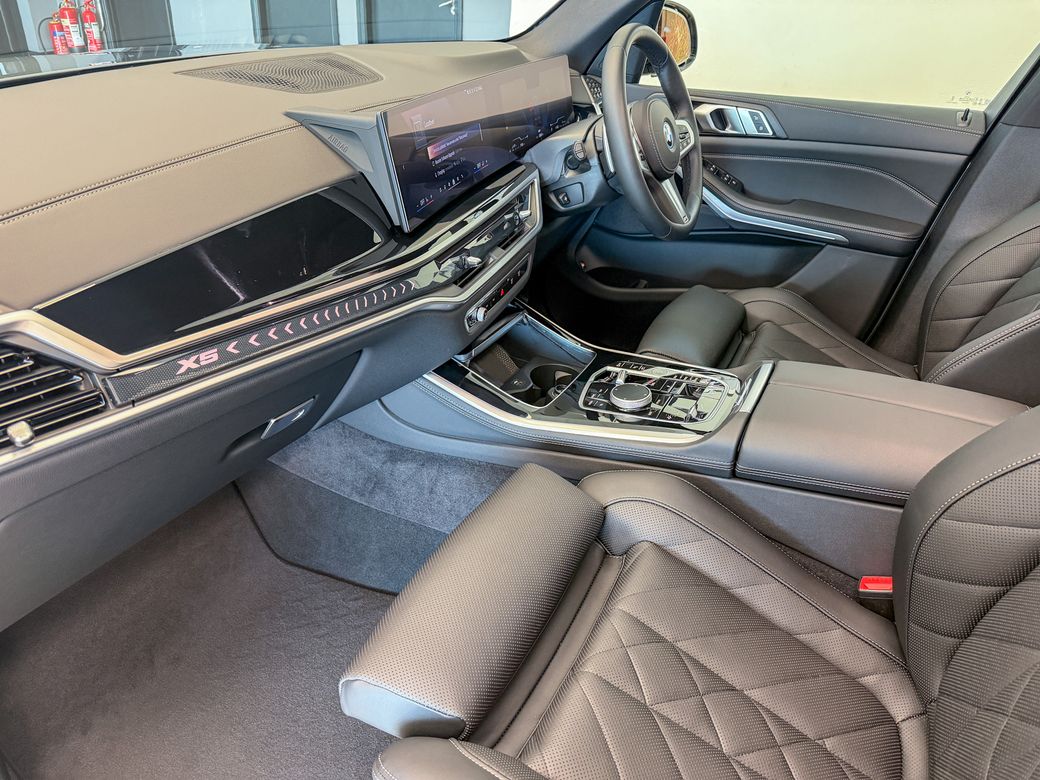 2025 BMW X5
