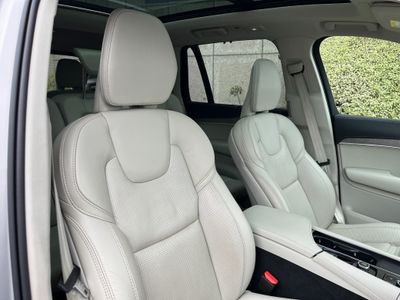 2022 Volvo XC90