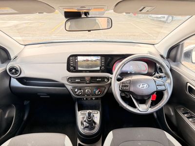 2025 Hyundai i10