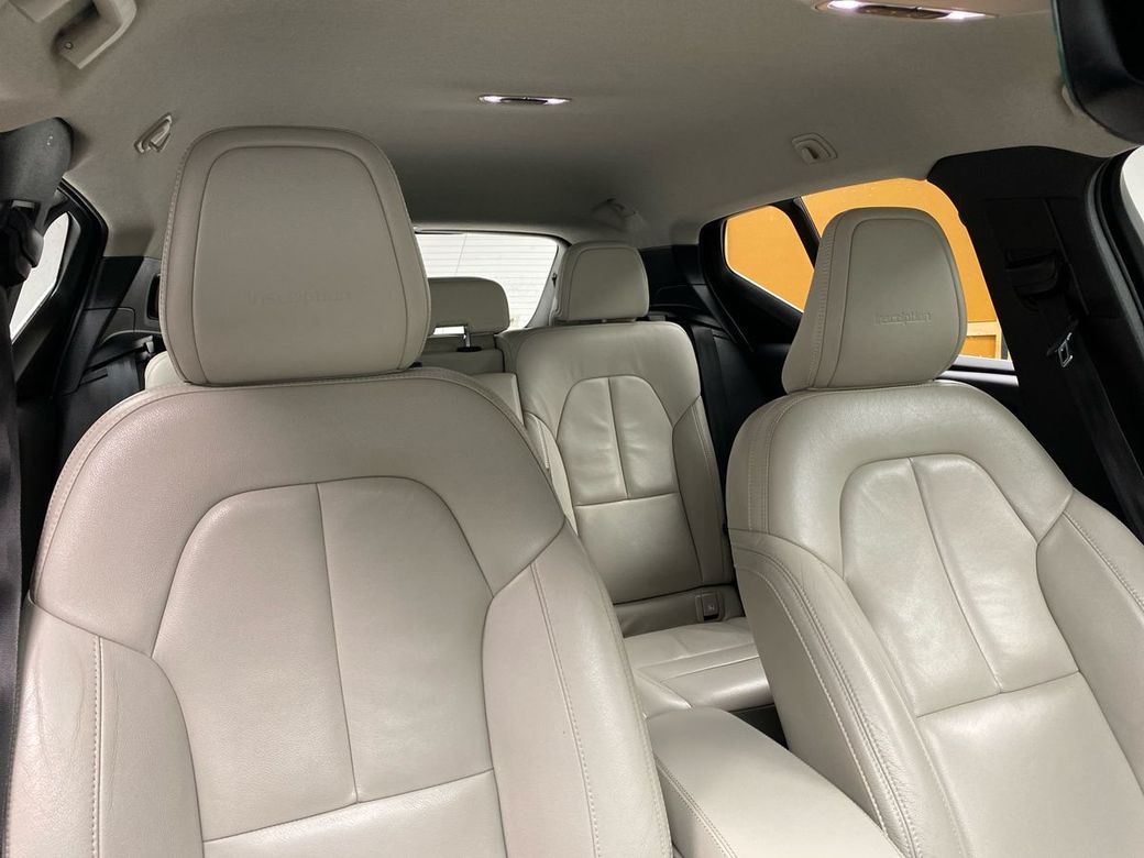 2020 Volvo XC40