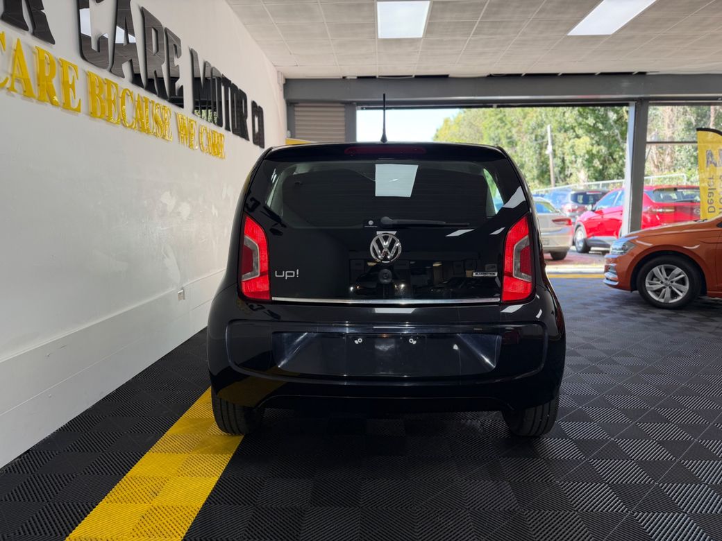 2015 Volkswagen up!
