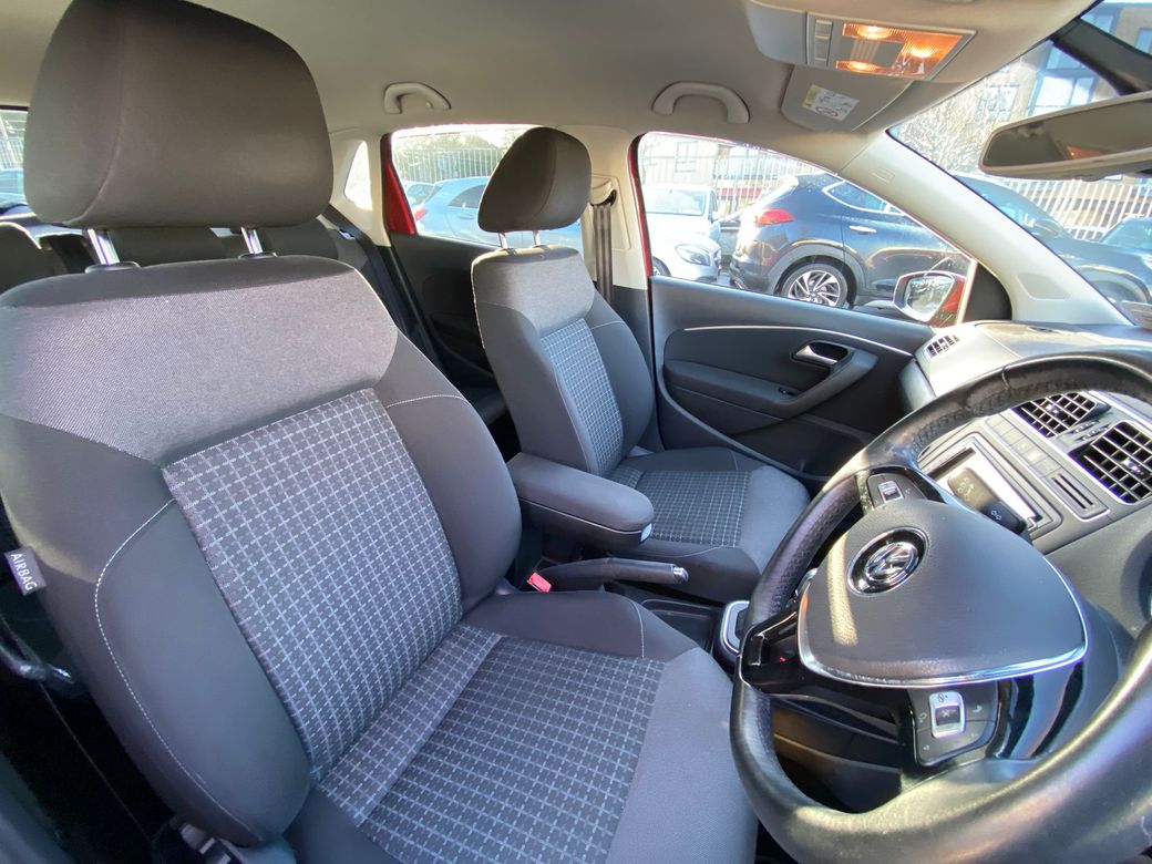 2016 Volkswagen Polo