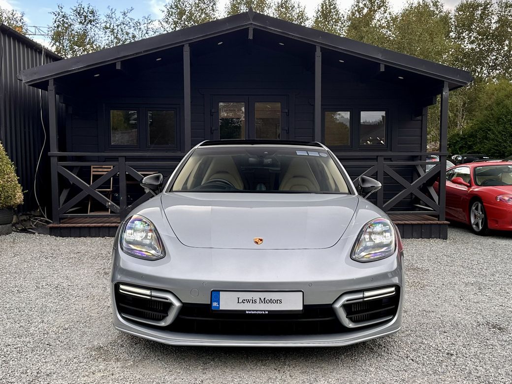2023 Porsche Panamera