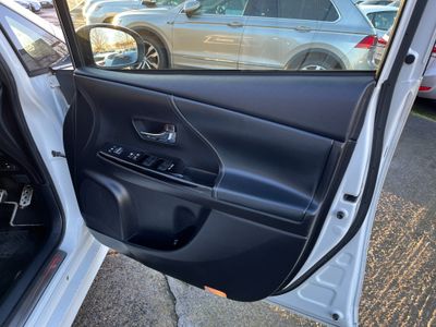 2015 Toyota Prius Alpha