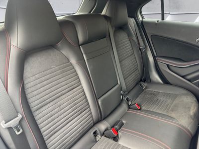 2016 Mercedes-Benz A 180