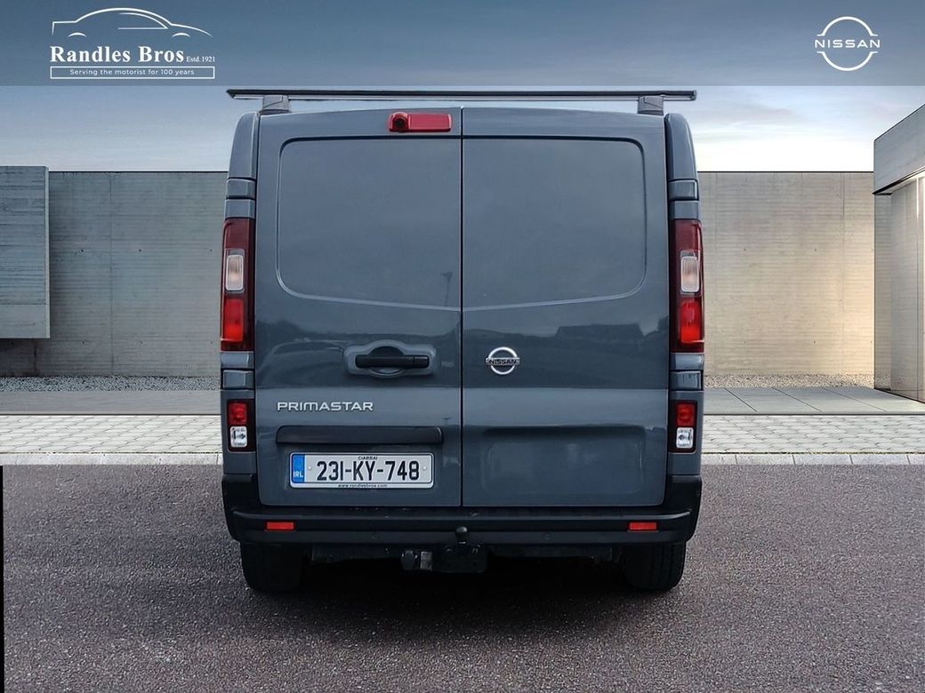 2023 Nissan Primastar