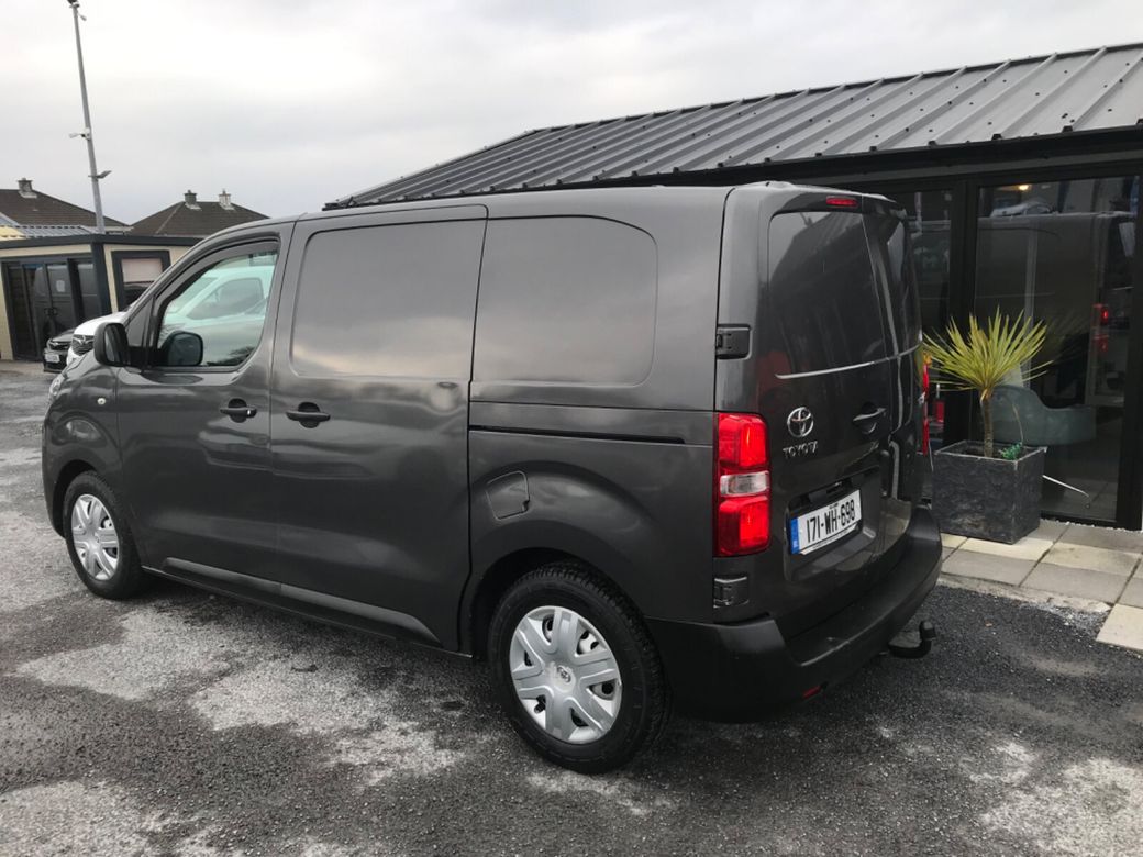 2017 Toyota Proace