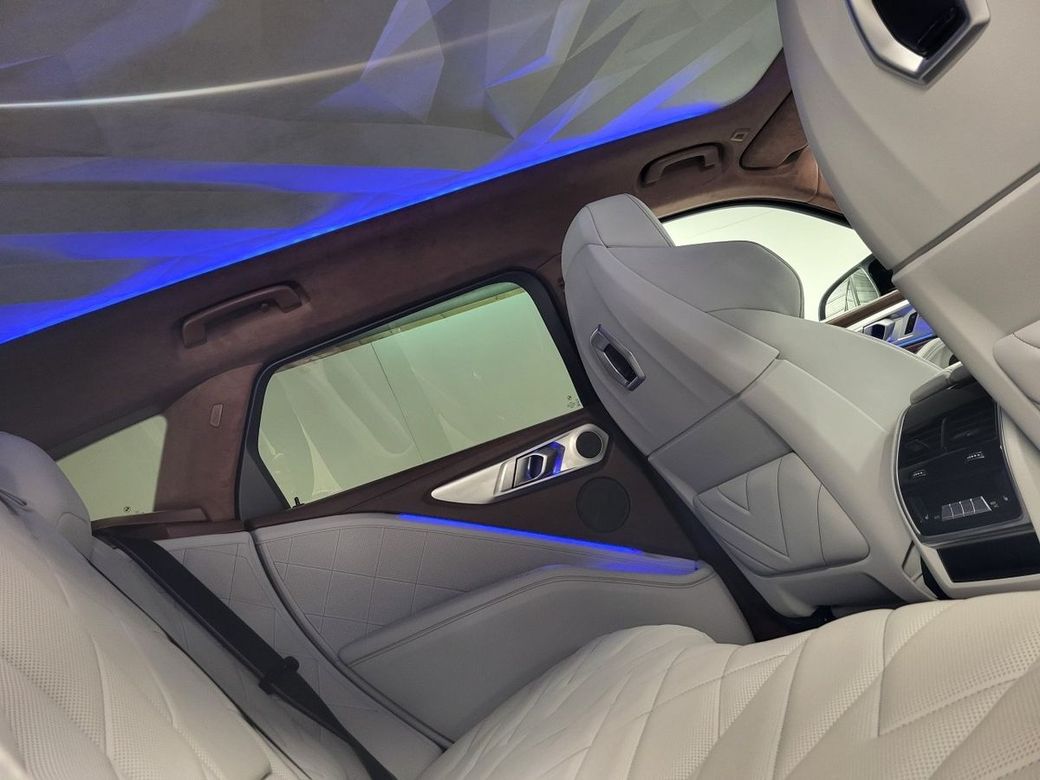 2024 BMW XM