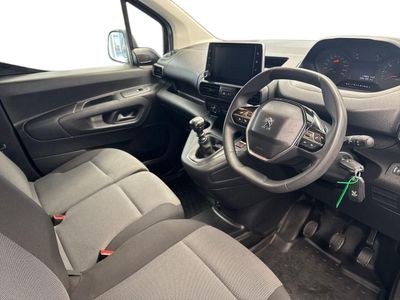 2023 Peugeot Partner