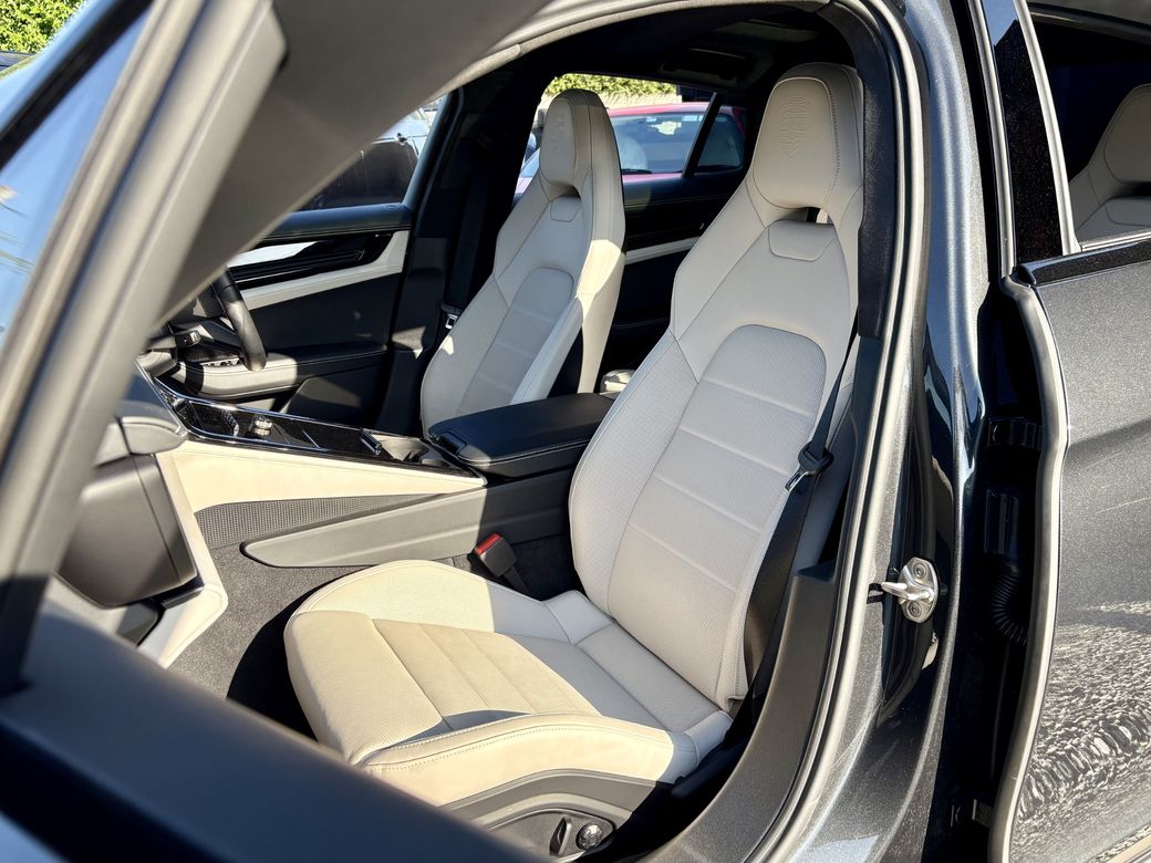 2025 Porsche Panamera