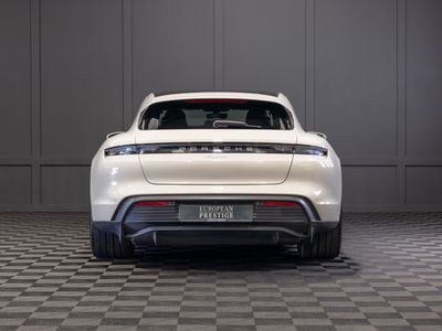 2023 Porsche Taycan