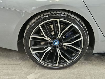 2022 BMW 5 Series
