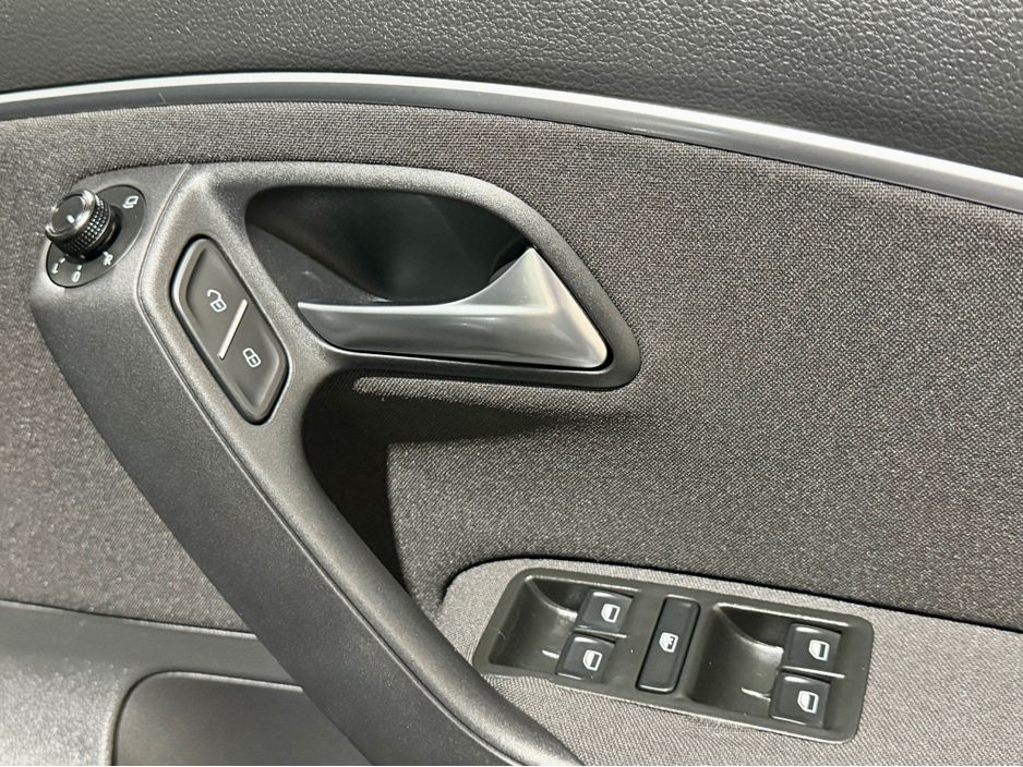 2017 Volkswagen Polo