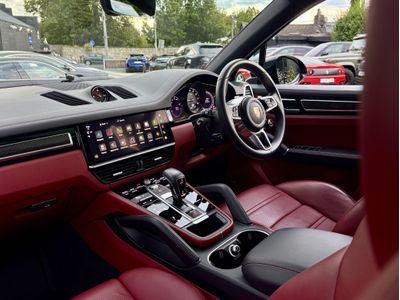 2023 Porsche Cayenne