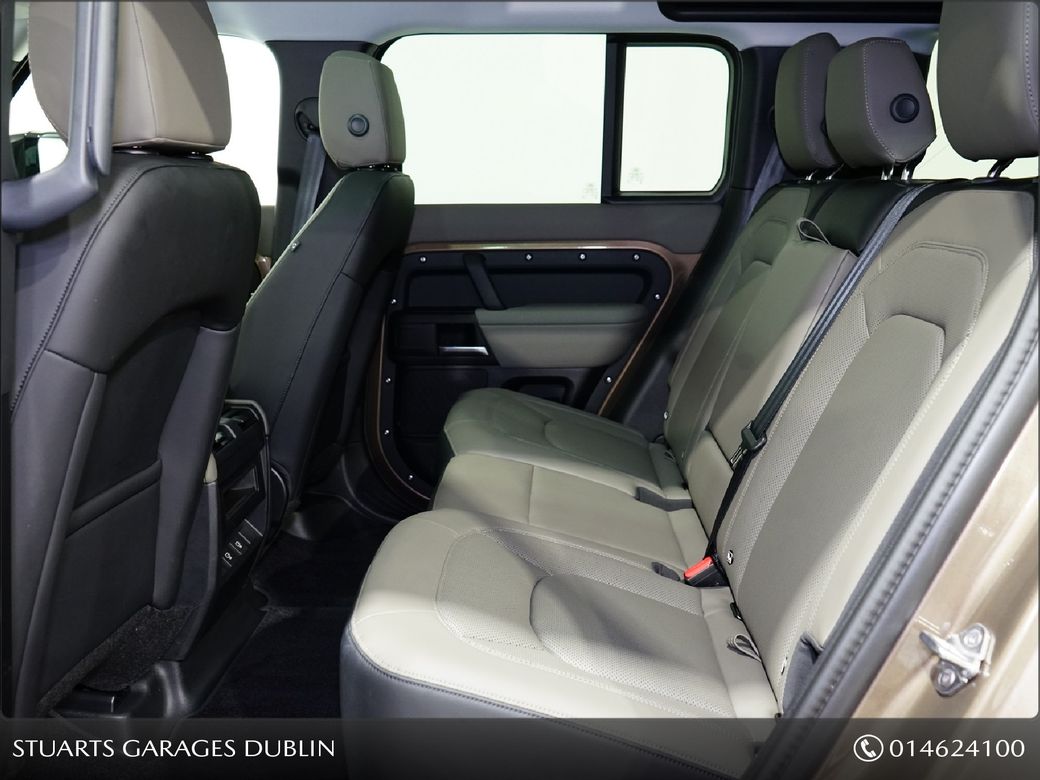 2025 Land Rover Defender