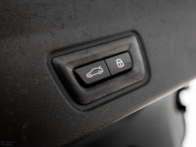 2025 BMW i4