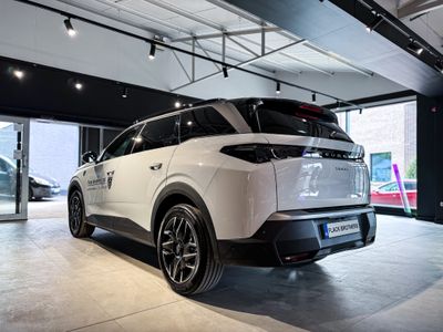 2025 Peugeot 5008