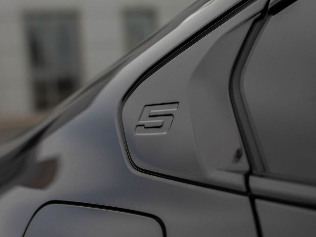 2025 BMW 5 Series