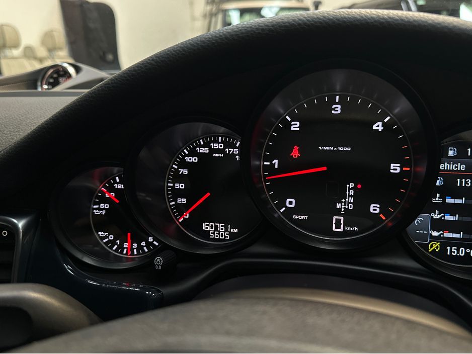 2016 Porsche Panamera