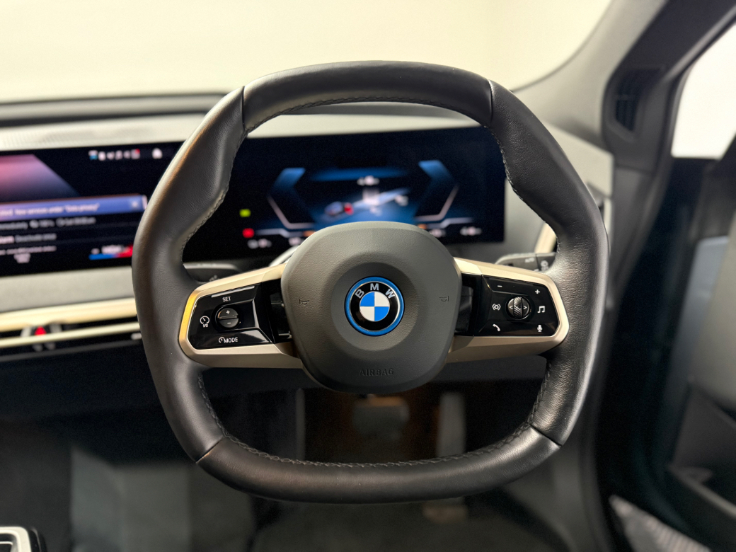 2022 BMW iX