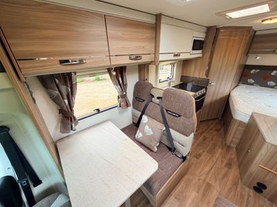 2016 SWIFT  SWIFT ESCAPE 663 LOW PROFILE AUTO 4 BERTH 